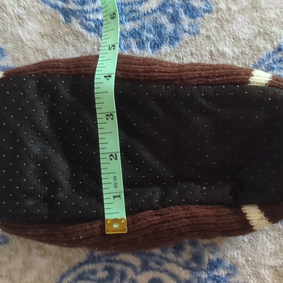 Soft 🏈 Slippers - Picture 7 of 9